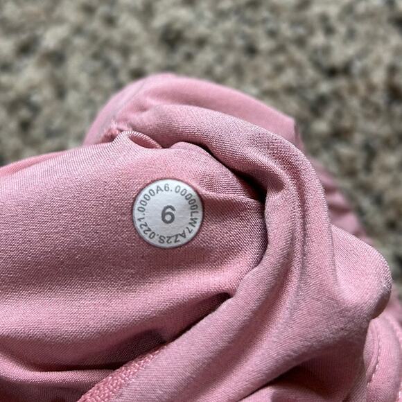 Lululemon Tracker Short 4" Pink Puff Size 6 Swift Activewear Running Athletic - Picture 4 of 6